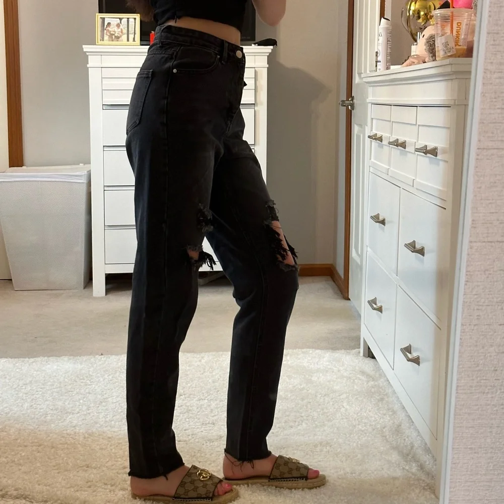 SHEIN Jeans - Picture 2 of 4